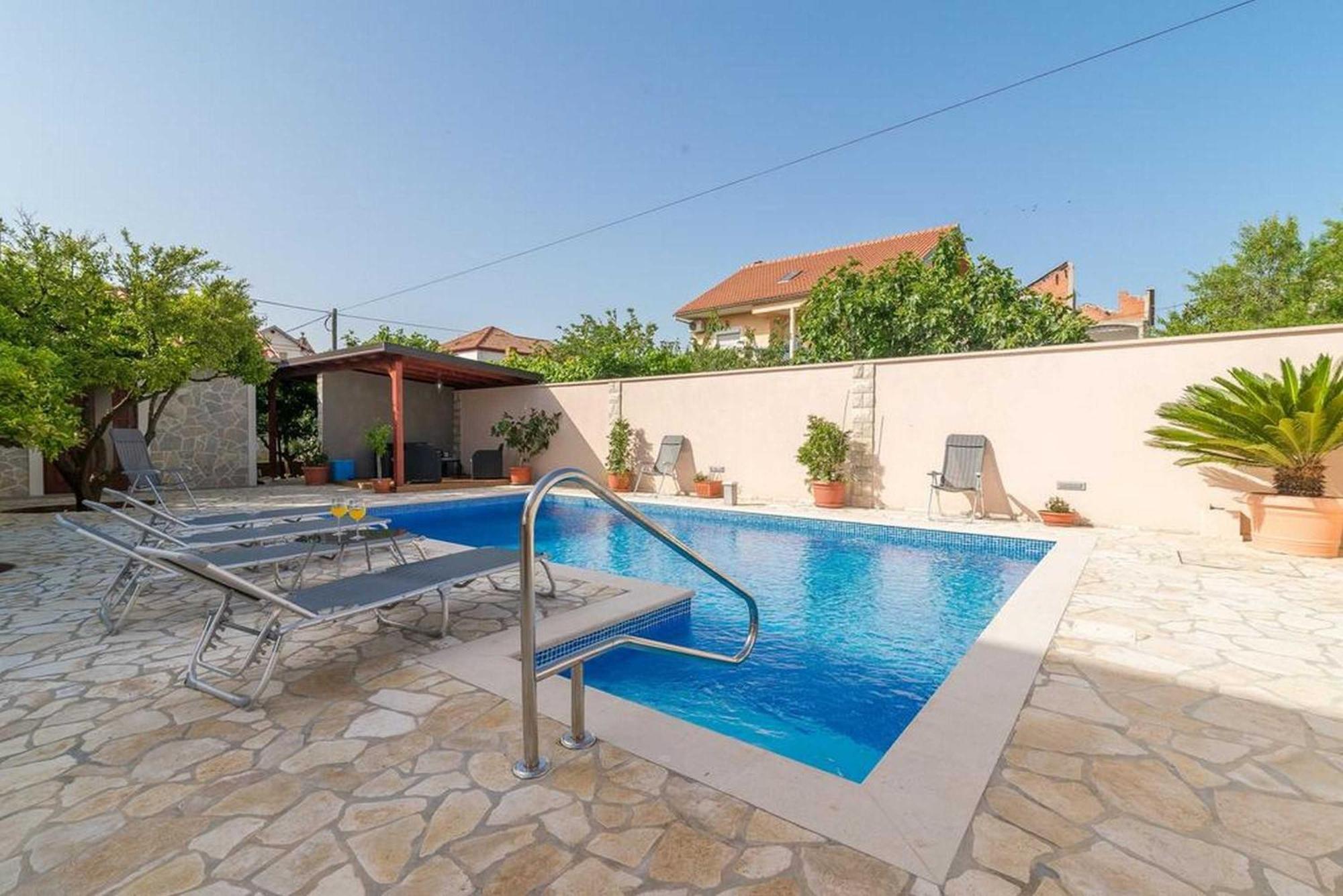 Apartments Villa Odesa With Shared Pool ザダル 部屋 写真