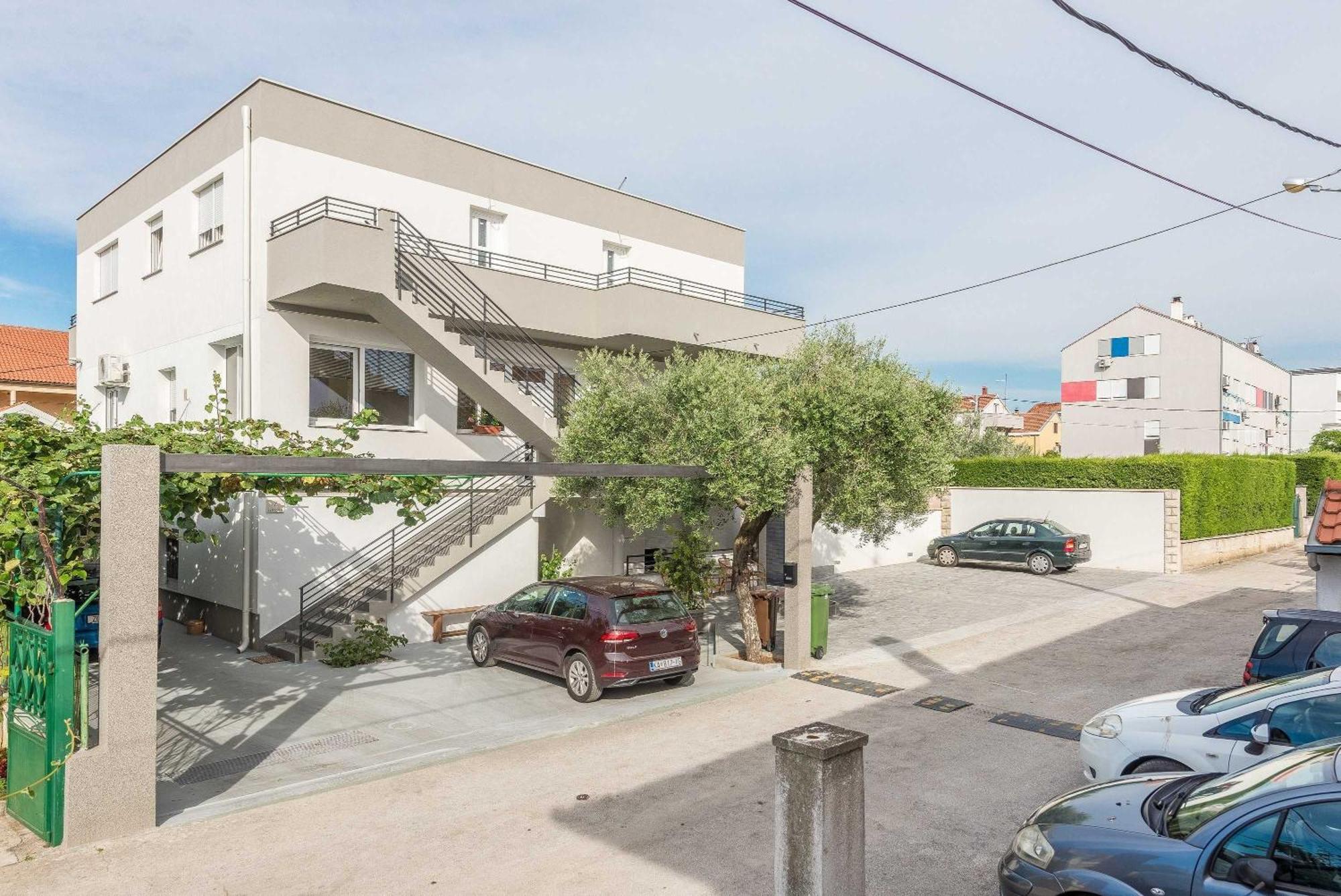 Apartments Villa Odesa With Shared Pool ザダル 部屋 写真