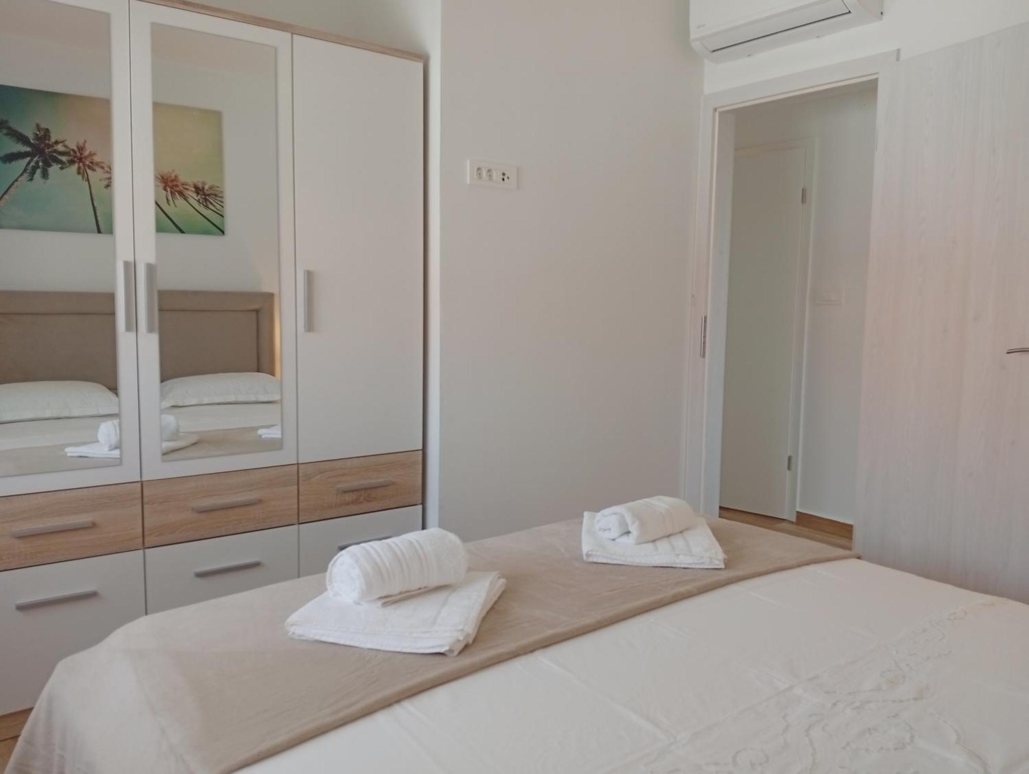 Apartments Villa Odesa With Shared Pool ザダル 部屋 写真